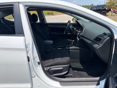 Used 2020 Hyundai Elantra Value Edition w/ Cargo Package (C1) FWD image 18