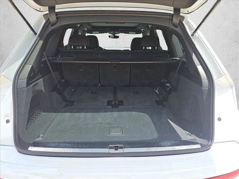Used 2020 Audi Q7 3.0T Premium Plus w/ Premium Plus Package AWD/4WD image 6
