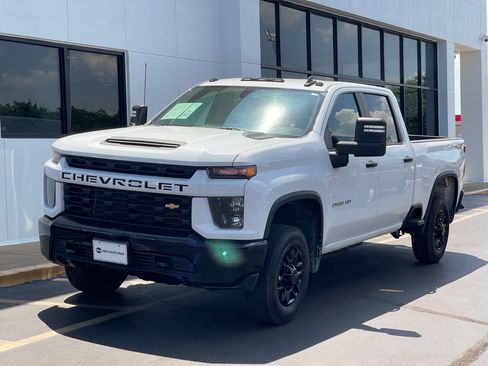 Used 2021 Chevrolet Silverado 2500 Custom w/ Custom Value Package AWD/4WD image 7