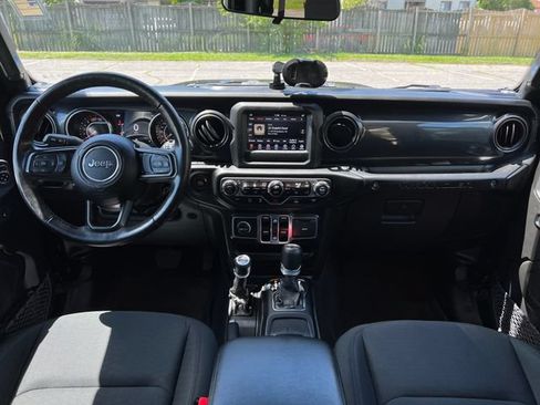 Used 2023 Jeep Wrangler Unlimited Sport AWD/4WD image 35