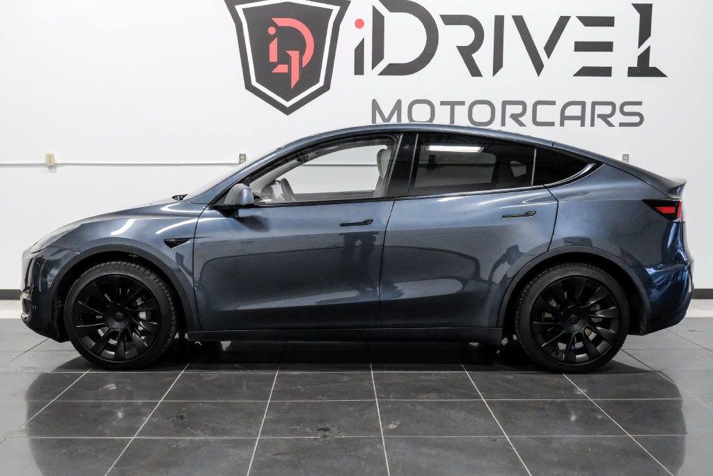 Used 2021 Tesla Model Y Long Range AWD/4WD image 16