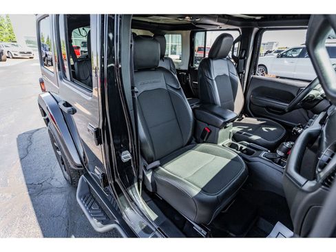 Used 2023 Jeep Wrangler Unlimited Sport image 20
