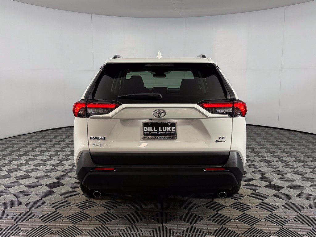 Used 2025 Toyota RAV4 LE AWD/4WD image 8