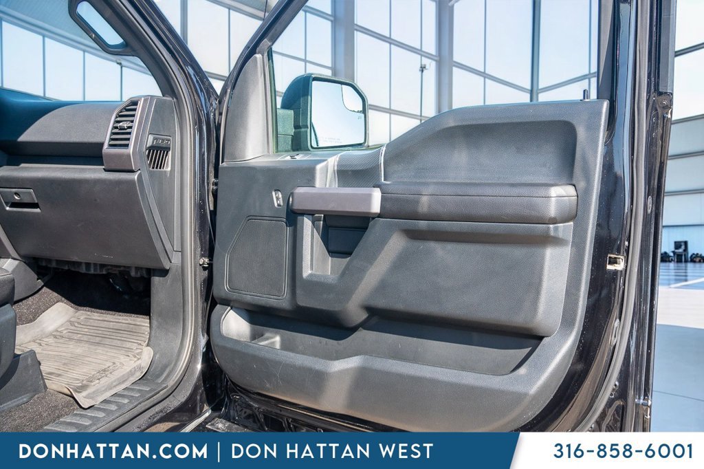 Used 2019 Ford F150 XLT w/ Equipment Group 302A Luxury AWD/4WD image 25