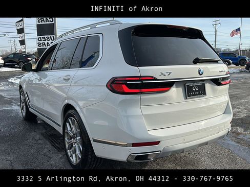 Used 2023 BMW X7 xDrive40i image 12