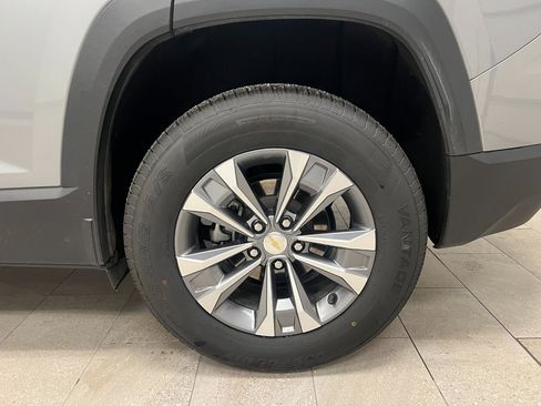 Used 2025 Chevrolet Equinox LT image 61