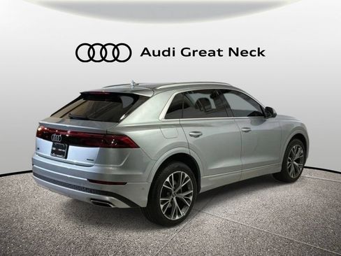 Used 2025 Audi Q8 Premium w/ Convenience Package AWD/4WD image 8
