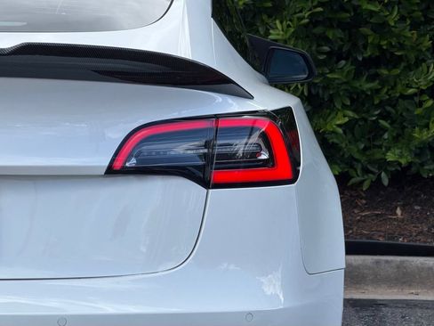 Used 2021 Tesla Model 3 Standard Range Plus RWD image 15