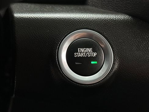 Used 2023 GMC Terrain SLE w/ Driver Convenience Package image 22