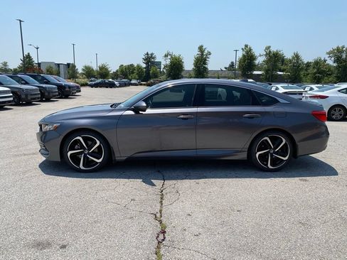 Used 2018 Honda Accord Sport image 4