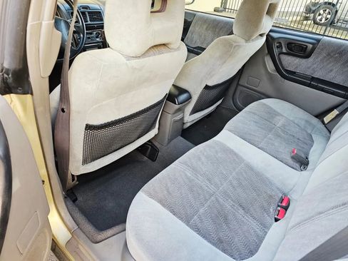 Used 2002 Subaru Forester Sport image 10