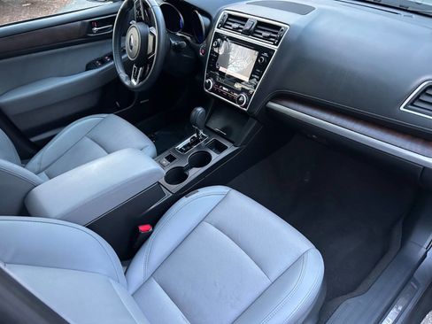 Used 2018 Subaru Outback 3.6R Limited AWD/4WD image 27