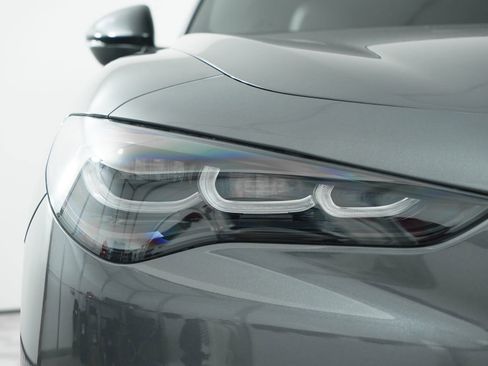 New 2025 Alfa Romeo Stelvio Sprint AWD/4WD image 11