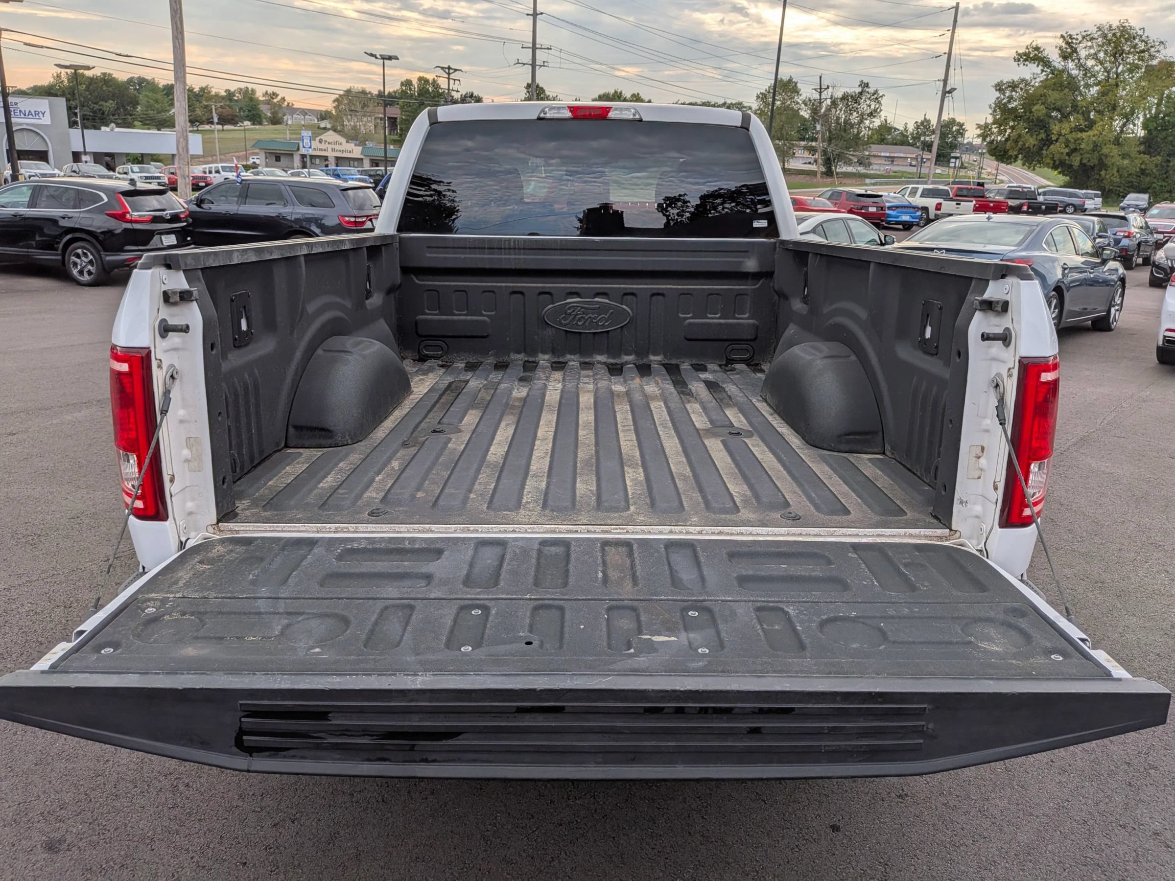 Used 2015 Ford F150 XLT w/ Equipment Group 301A Mid AWD/4WD image 35