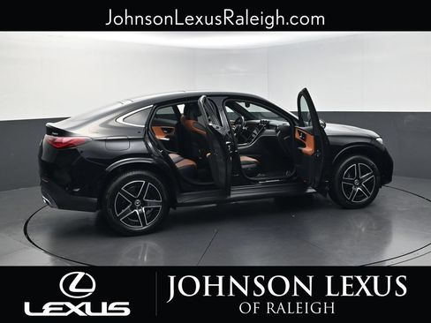 Used 2024 Mercedes-Benz GLC 300 4MATIC image 31