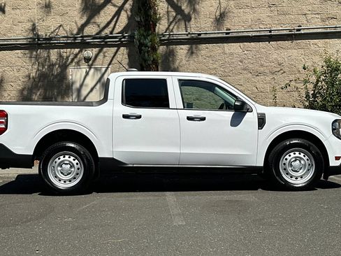 Certified 2025 Ford Maverick XL FWD image 2