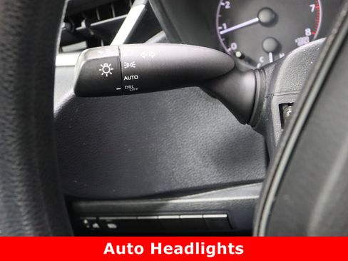 Used 2023 Toyota Corolla LE image 22