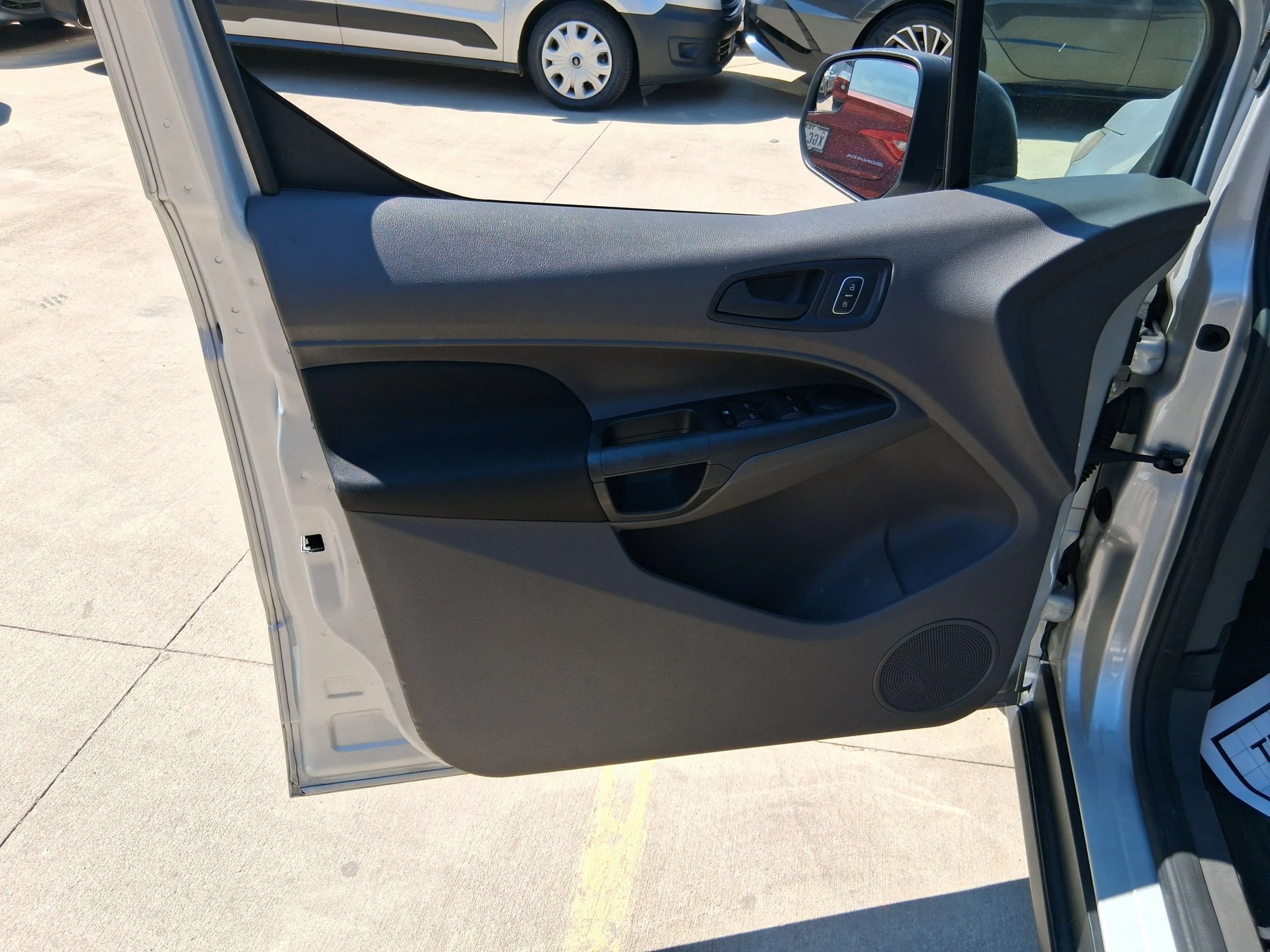 Used 2019 Ford Transit Connect XL FWD image 22