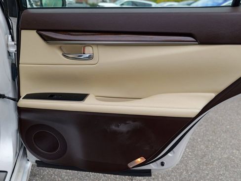 Used 2018 Lexus ES 350 w/ Premier Package image 29