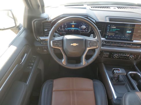 Used 2025 Chevrolet Silverado 1500 High Country w/ High Country Premium Package image 18