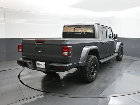 New 2025 Jeep Gladiator Sport image 11