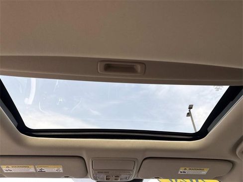 Used 2020 Honda CR-V Touring image 19