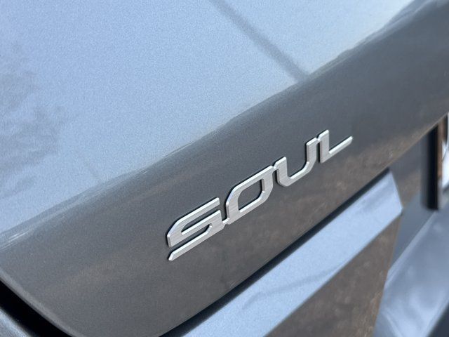 Used 2025 Kia Soul EX FWD image 12