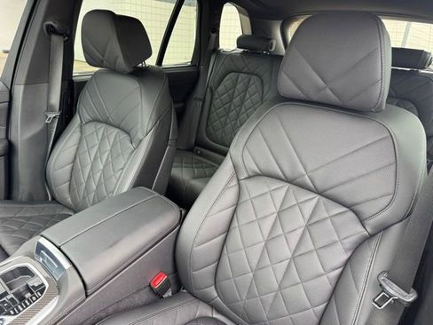 Certified 2025 BMW X5 M60i AWD/4WD image 19