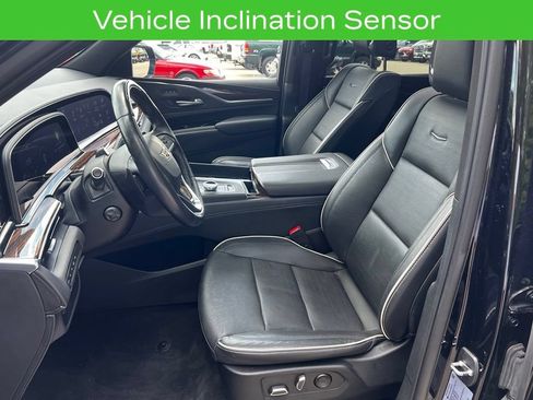 Used 2023 Cadillac Escalade ESV Premium Luxury AWD/4WD image 31