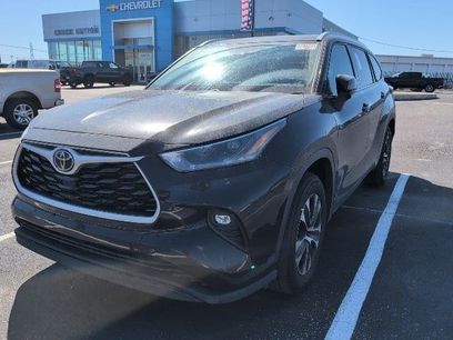 Used 2021 Toyota Highlander XLE