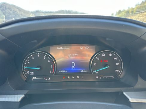 Used 2023 Ford Explorer XLT w/ Equipment Group 202A image 9