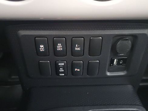 Used 2014 Toyota FJ Cruiser 4WD w/ Upgrade Package image 29