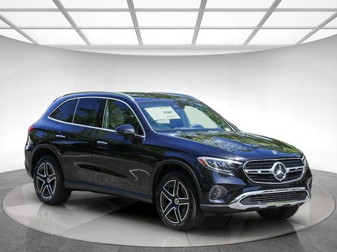 New 2026 Mercedes-Benz GLC 300 image 5
