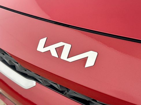 Certified 2023 Kia Forte LXS w/ LXS Technology Package FWD image 26
