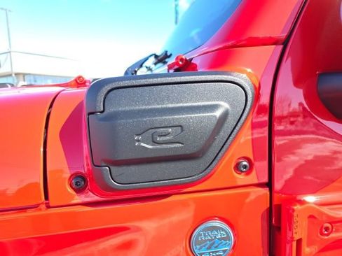 Used 2025 Jeep Wrangler Unlimited Sahara w/ Safety Group image 55