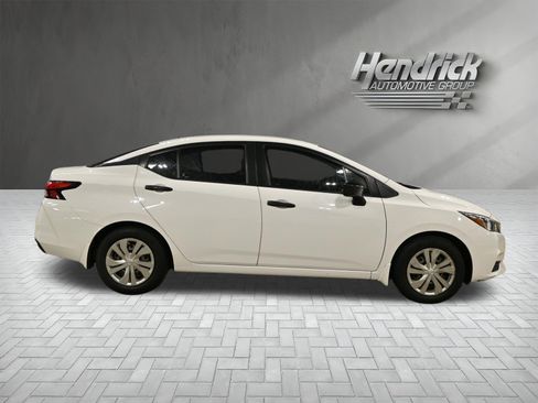 Used 2020 Nissan Versa S FWD image 10