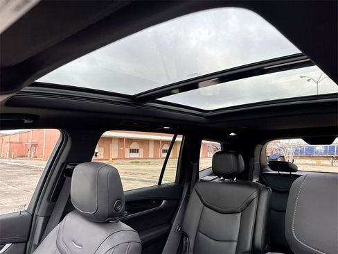 Used 2021 Cadillac XT6 Premium Luxury image 20