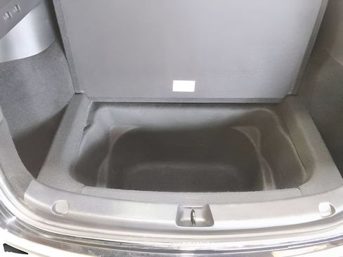 Used 2020 Tesla Model Y Long Range AWD/4WD image 11