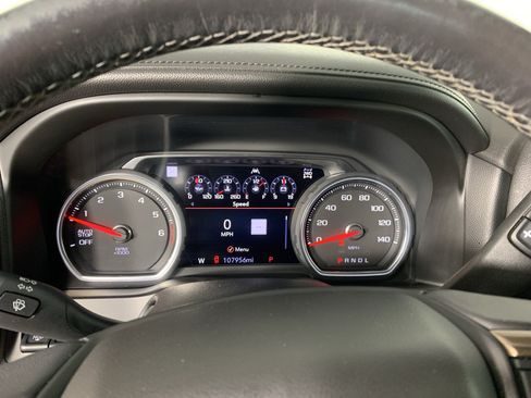 Used 2019 Chevrolet Silverado 1500 High Country w/ Technology Package AWD/4WD image 21
