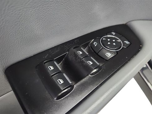 Used 2019 Lincoln Nautilus Reserve image 23