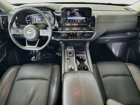 Used 2022 Nissan Pathfinder SL AWD/4WD image 23