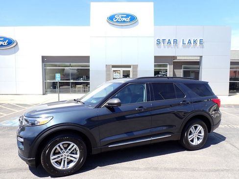 Used 2023 Ford Explorer XLT w/ Equipment Group 202A AWD/4WD image 1