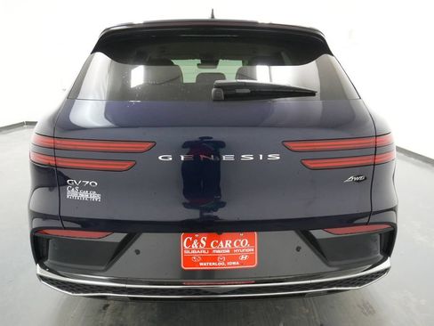 New 2026 Genesis GV70 2.5T AWD/4WD image 8