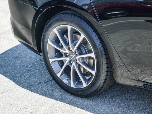 Used 2018 Acura TLX V6 w/ Technology Package FWD image 9