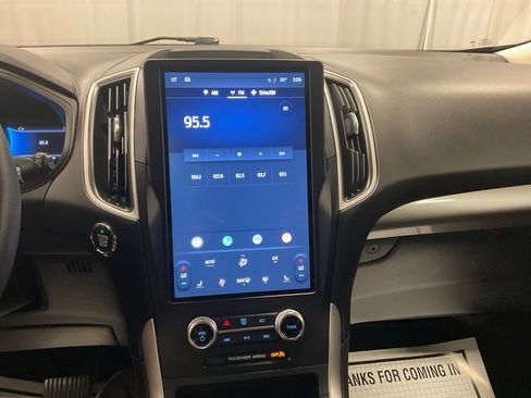 Used 2024 Ford Edge SEL AWD/4WD image 25