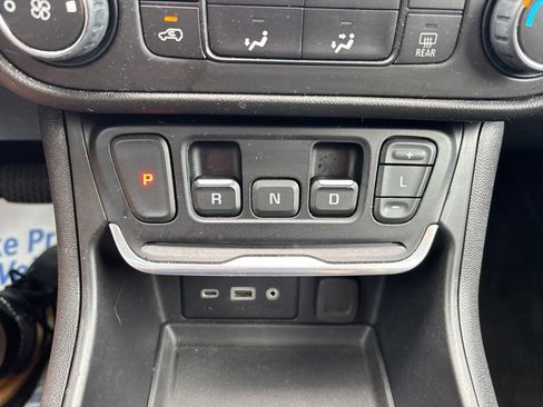 Used 2020 GMC Terrain SLE w/ Elevation Edition FWD image 59
