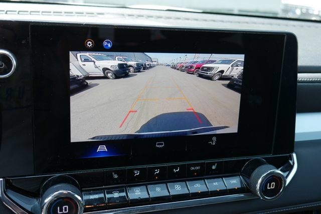 Used 2023 Chevrolet Colorado LT w/ LT Convenience Package III AWD/4WD image 3