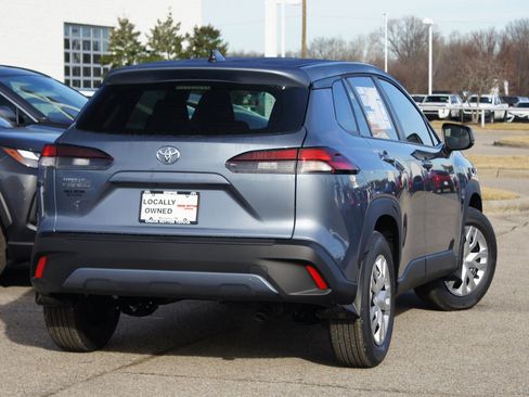 Used 2026 Toyota Corolla Cross L image 8