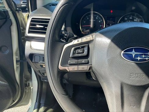 Used 2015 Subaru Crosstrek 2.0i Premium w/ Moonroof Package AWD/4WD image 11