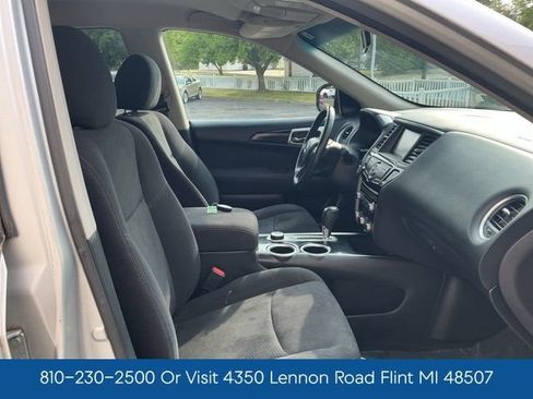 Used 2014 Nissan Pathfinder SV AWD/4WD image 31